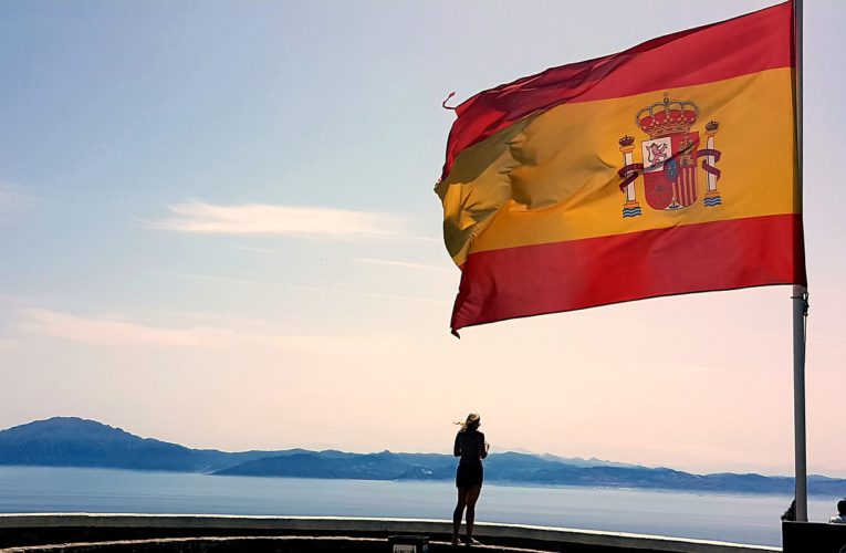 Prohibido: Cosas que nunca debes hacer al visitar España